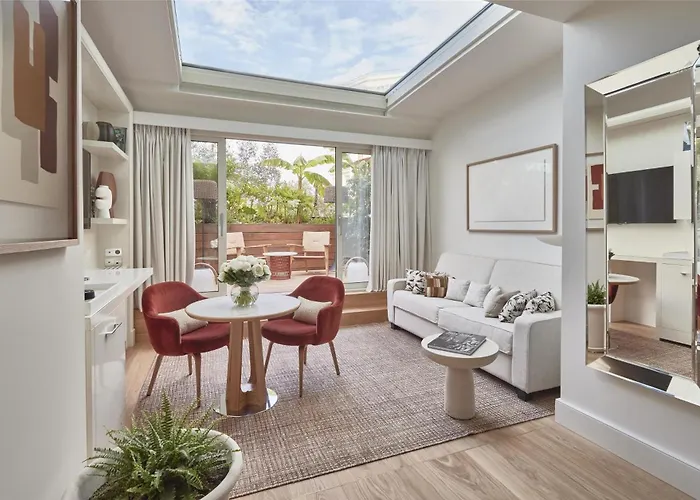 Martinez, In The Unbound Collection By Hyatt Szálloda Cannes