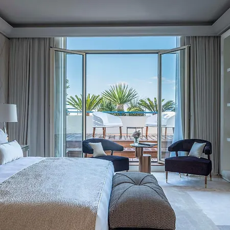 Hotel Martinez