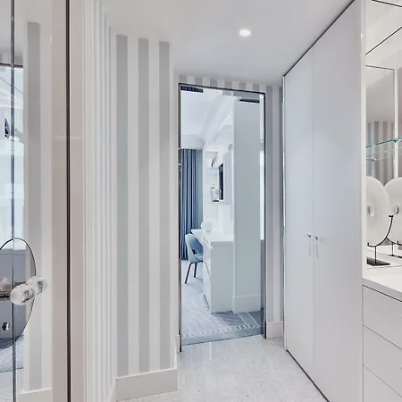 Martinez, In The Unbound Collection By Hyatt Hotel Cannes