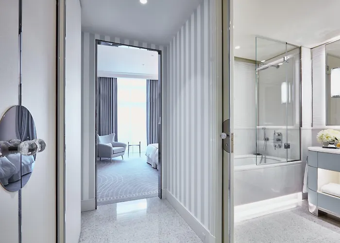 Martinez, In The Unbound Collection By Hyatt Otel Cannes