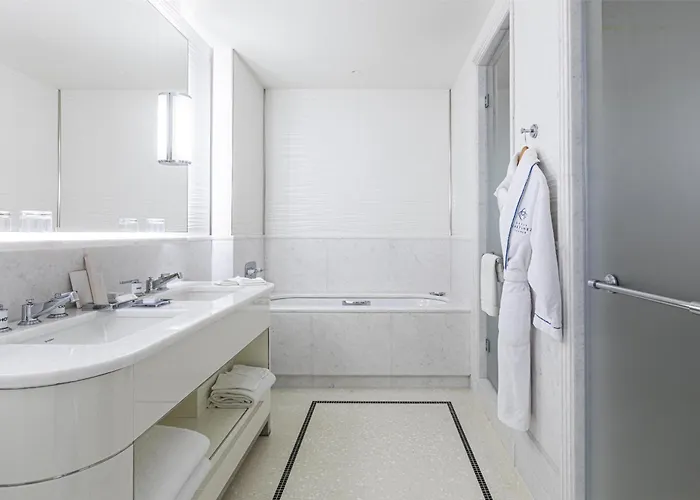 Martinez, In The Unbound Collection By Hyatt 5*