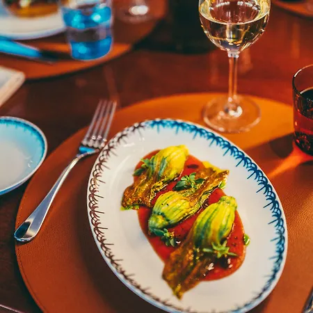 Martinez, In The Unbound Collection By Hyatt 5* كان