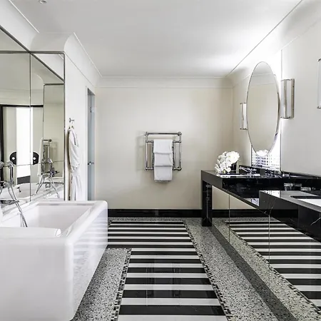 Martinez, In The Unbound Collection By Hyatt 5* Cannes